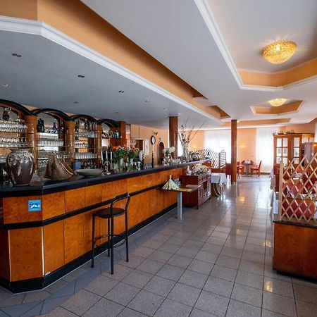 Kraichtaler Hof Hotell Exteriör bild