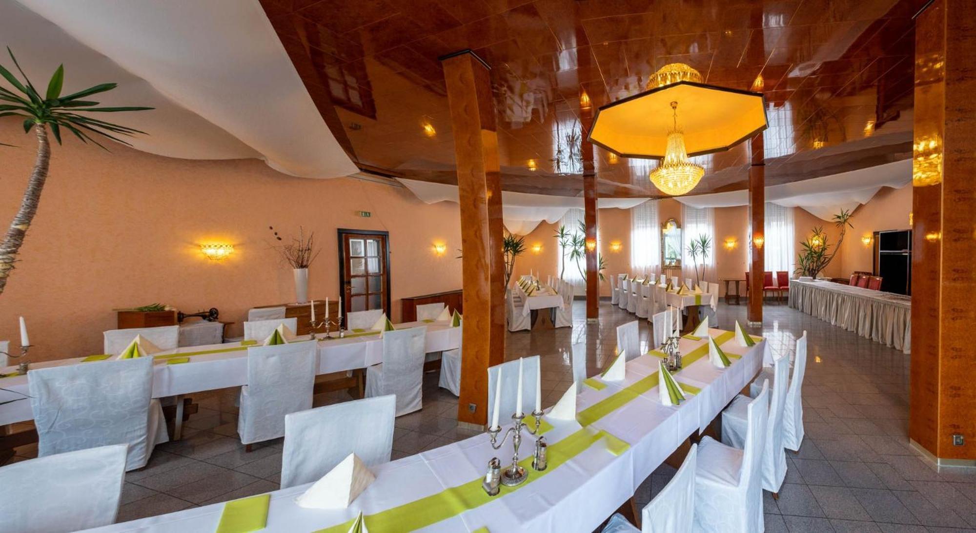 Kraichtaler Hof Hotell Exteriör bild