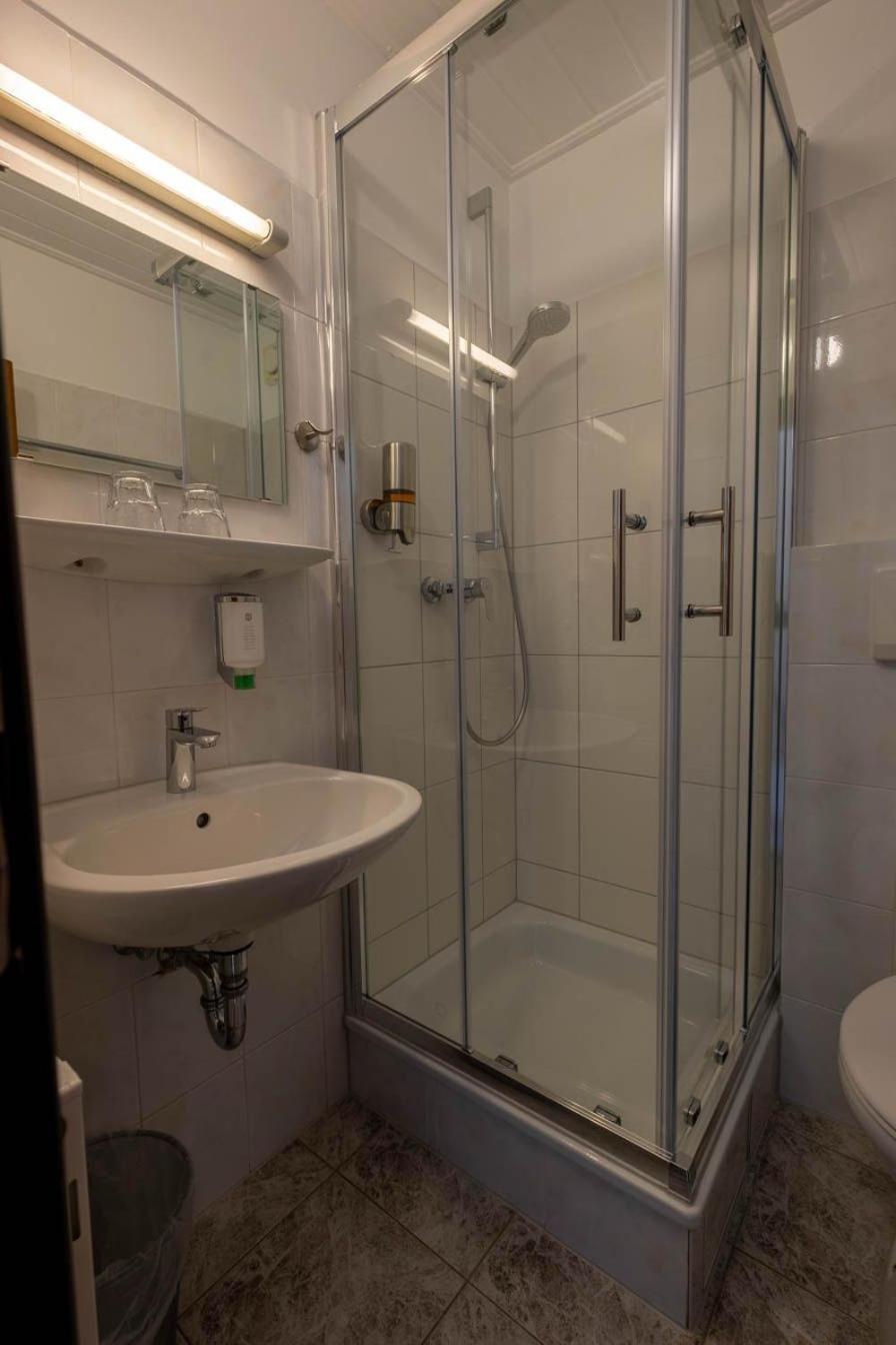 Kraichtaler Hof Hotell Exteriör bild